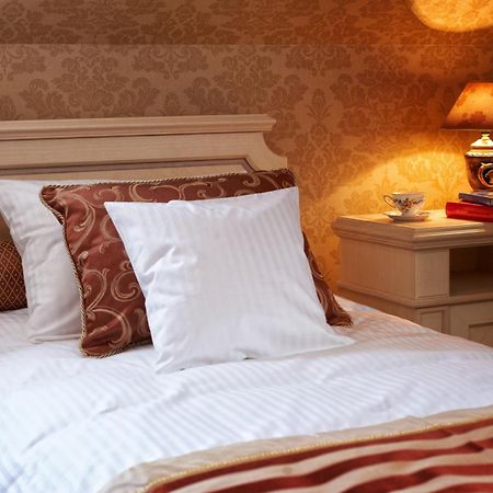 Palac Zelechow Spa & Wellness Buitenkant foto