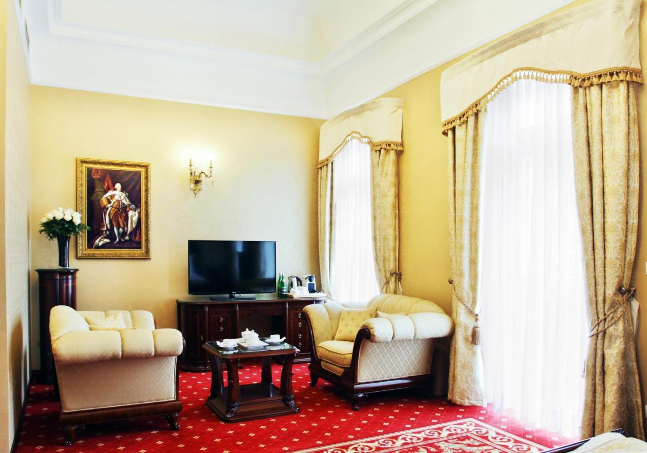 Palac Zelechow Spa & Wellness Buitenkant foto