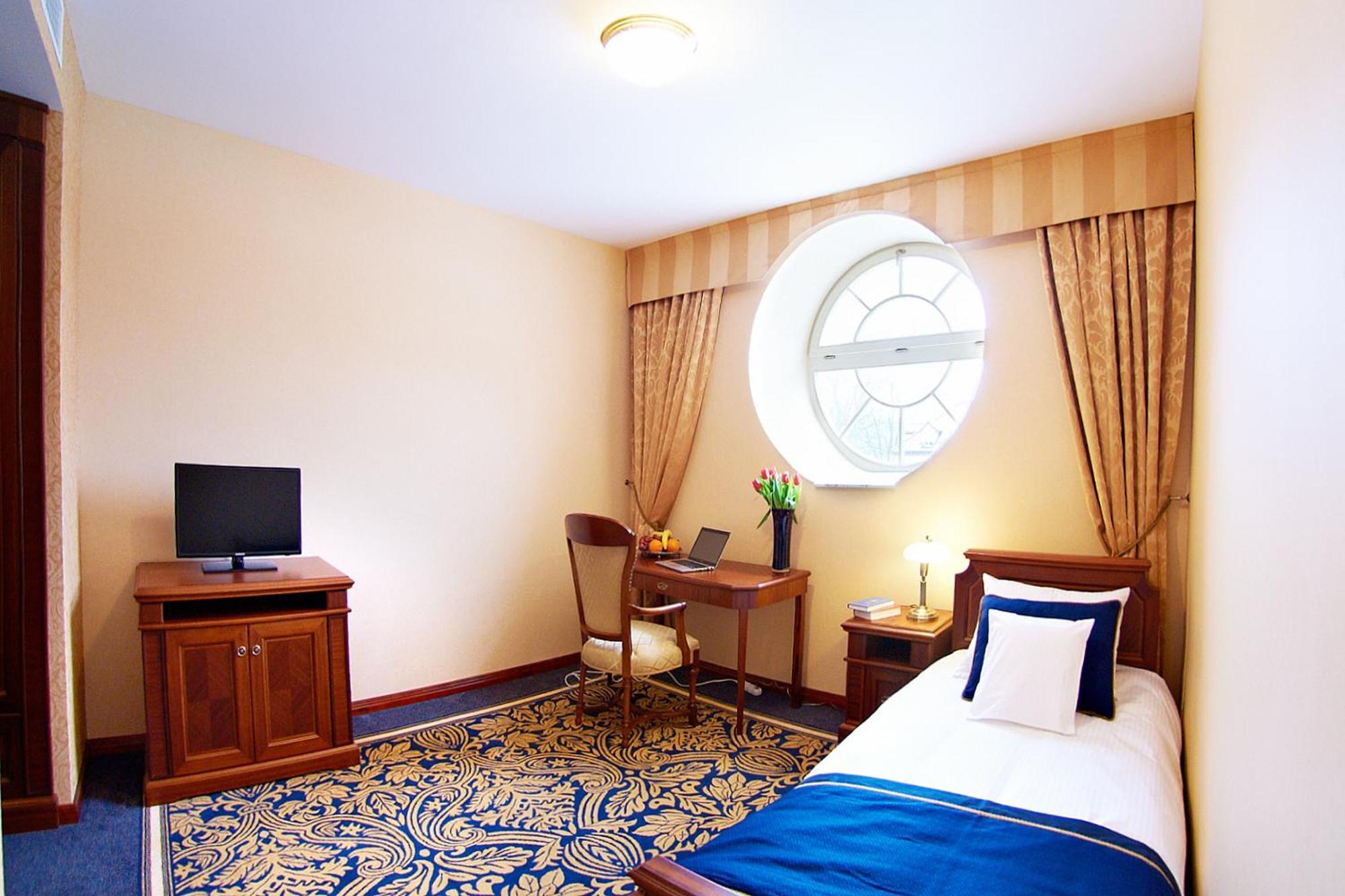 Palac Zelechow Spa & Wellness Buitenkant foto