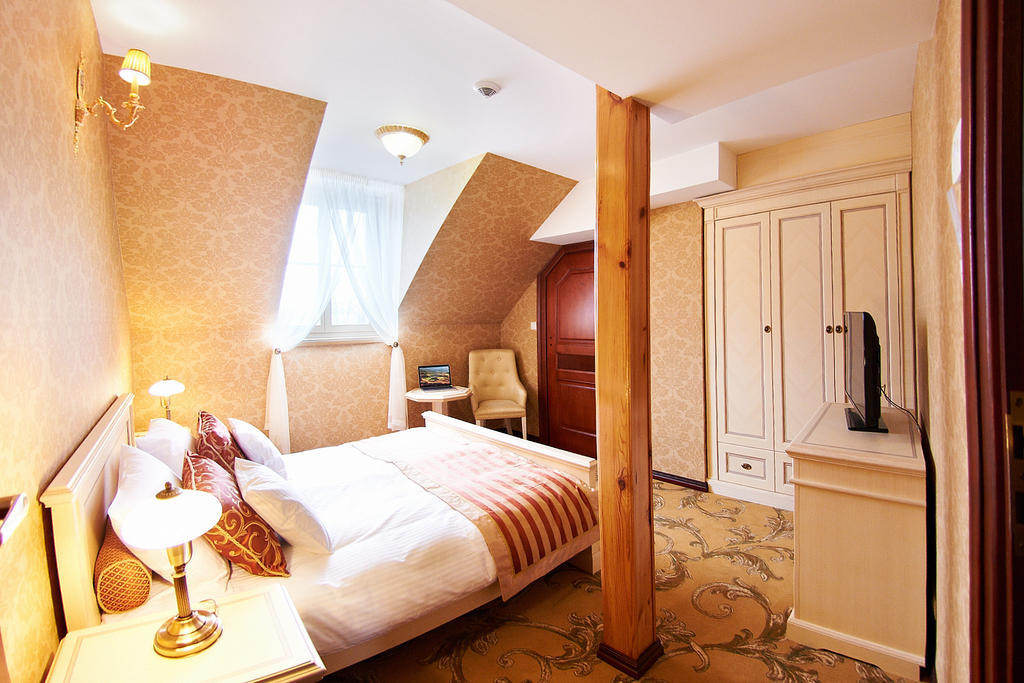 Palac Zelechow Spa & Wellness Buitenkant foto