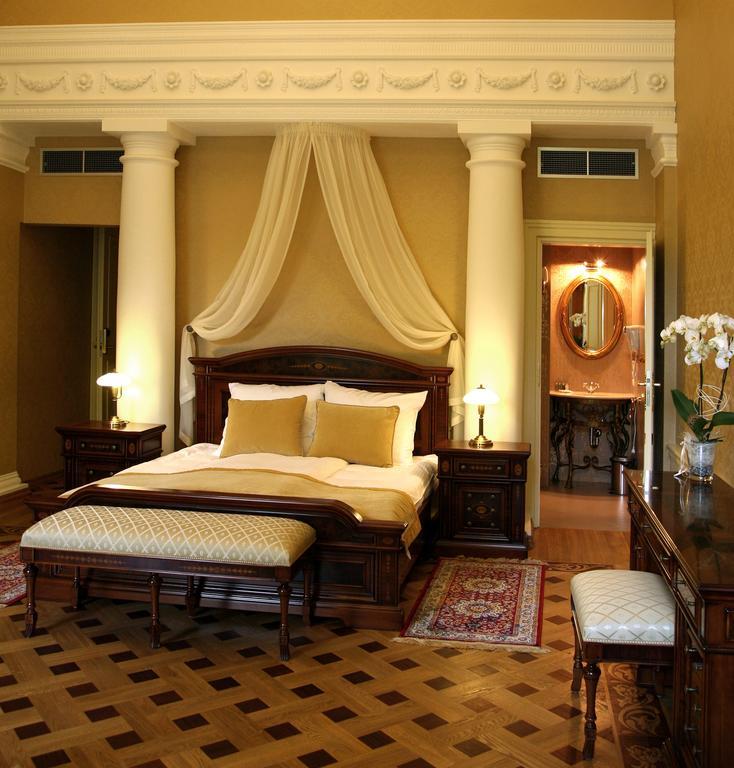 Palac Zelechow Spa & Wellness Buitenkant foto